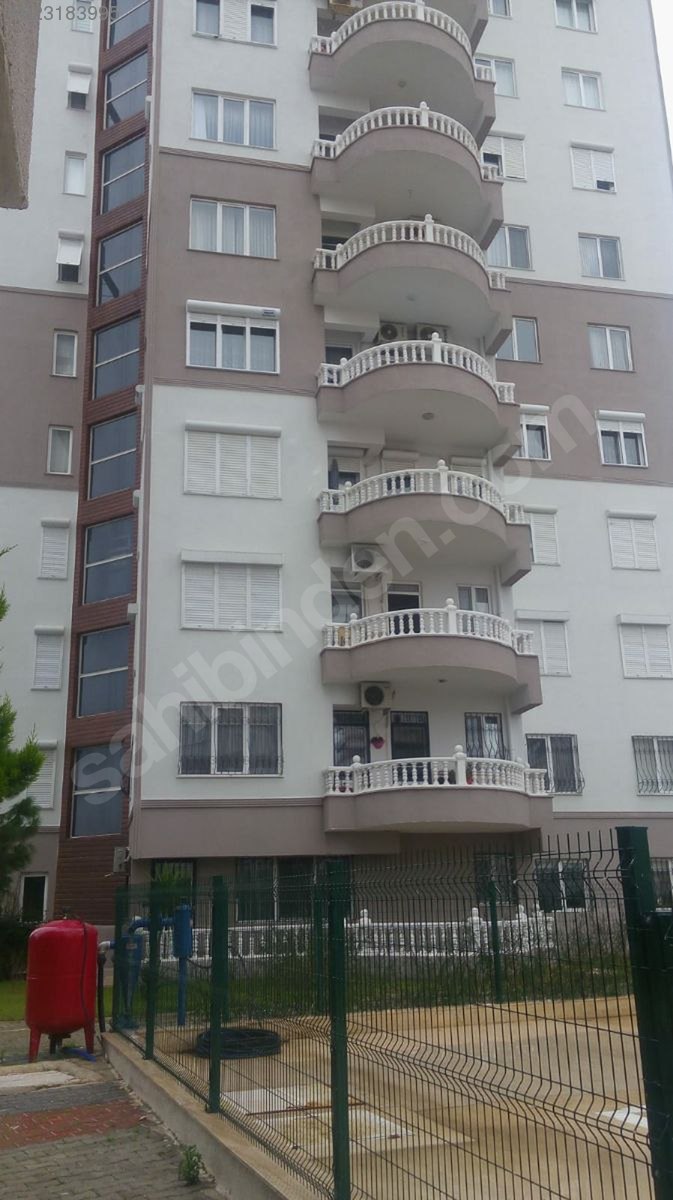 Çağlayan mah.yalı caddesi florya evlerinde satılık 3+1 daire Satılık