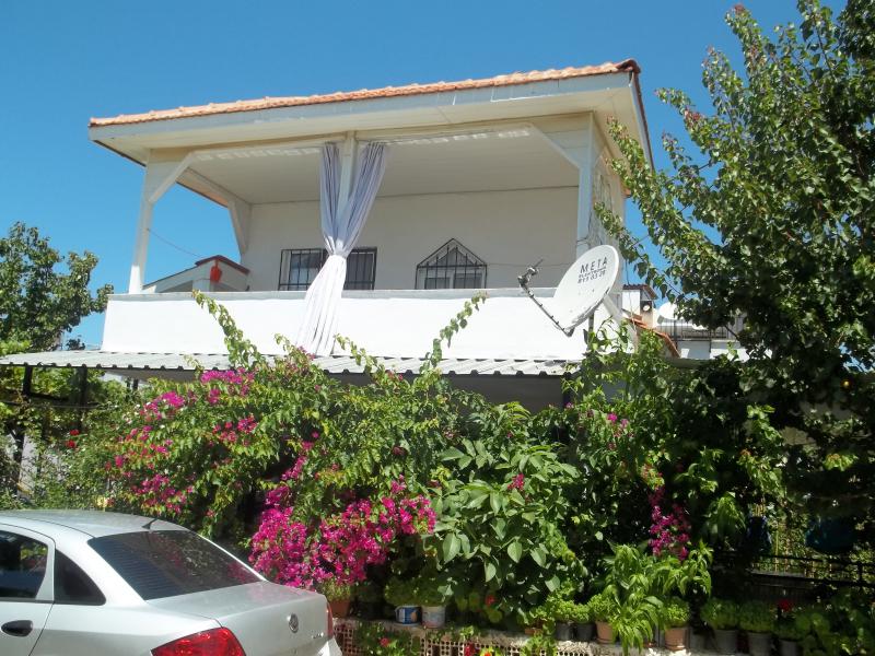 Didim de günlük kiralık yazlık (çatı kat ı ) Günlük Kiralık Daire Didim